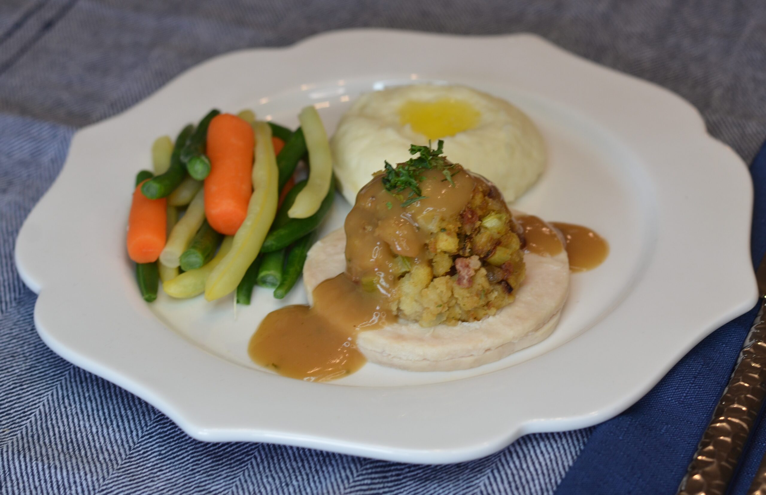 Sliced Turkey Breast Topped with Bacon/Veg Stuffing - Maple Leaf Healthcare & Hospitality